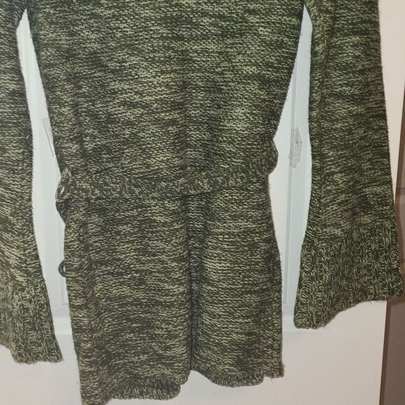 Derek Heart Army Green Cowl Neck Belted Sweater - Picture 8 of 9